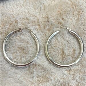 Fashion Jewelry Shiny Silver Hoop Earrings